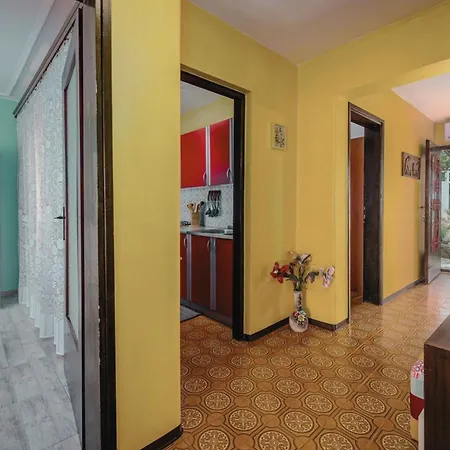 דירה Crveni - A Three Bedroom With A Stunning Sea View *